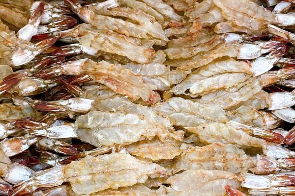 Tôm Thẻ Thiên Nhiên Xẻ 4 Nắng – Đậm Đà Vị Ngon Tự Nhiên